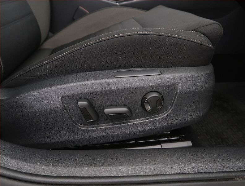 Škoda Superb (2022) Scout 2.0 TSI - fotka 27 z 32