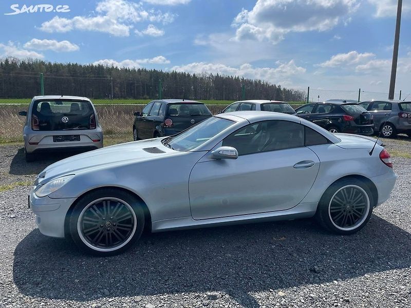 Mercedes-Benz SLK (2006) 200 KOMPRESSOR - fotka 2 z 20