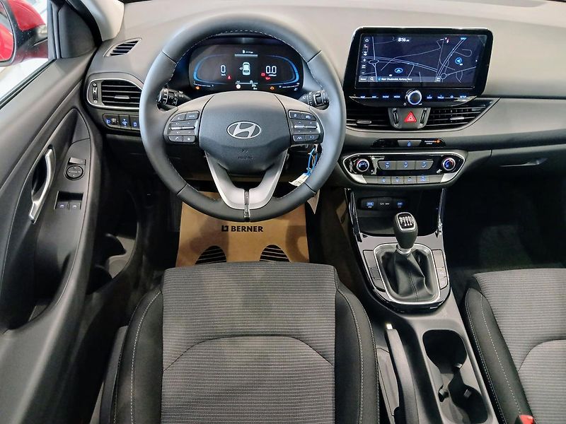 Hyundai i30 (2026) 1,0 T-GDI COMFORT - fotka 10 z 11