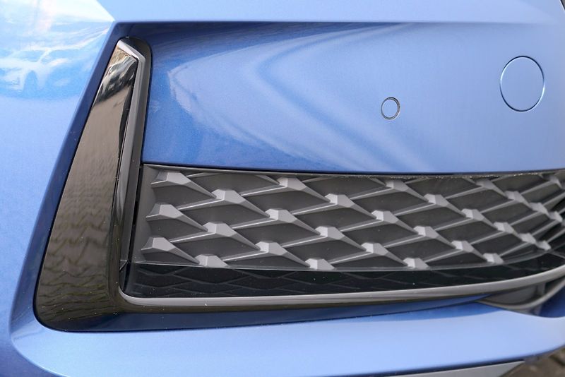 Škoda Superb (2025) Combi SportLine 1,5TSi/150kW D - fotka 26 z 32