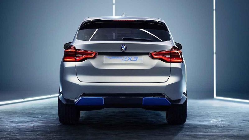 Koncept BMW iX3.