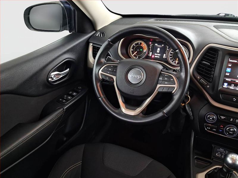 Jeep Cherokee (2016) 2.0 MultiJet, Navi, Tempomat - fotka 7 z 19
