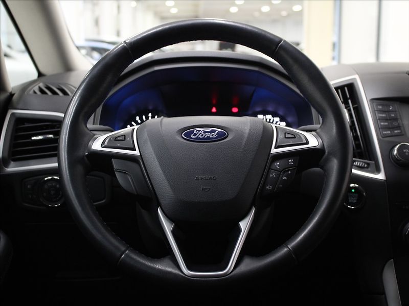 Ford S-MAX 1,5 EB 121kW 1.maj.ČR 7-míst - fotka 10 z 24