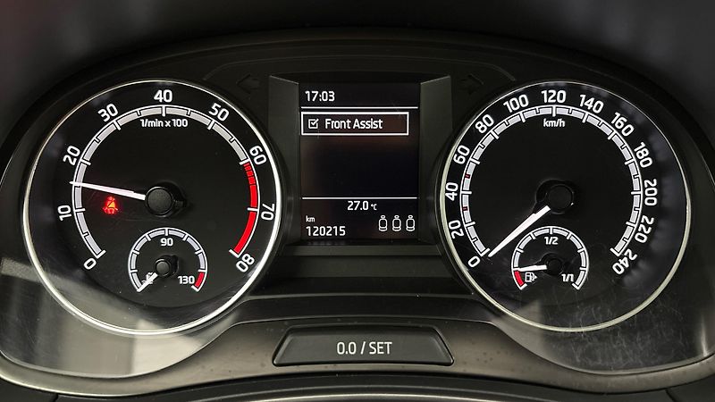 Škoda Fabia 1.0 TSI Style Combi - fotka 10 z 23