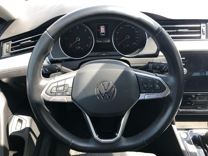 Volkswagen Passat Variant 2.0 TDi DSG 7st. Busin - fotka 17 z 30