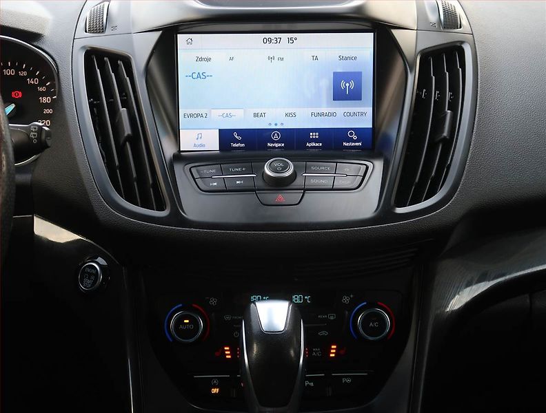 Ford Kuga (2019) ST-Line 2.0 TDCi, 4X4 - fotka 12 z 22