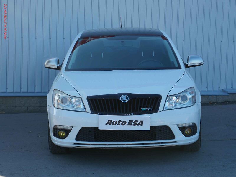 Škoda Octavia (2011) 1.6TDi, Elegance, TZ - fotka 2 z 17