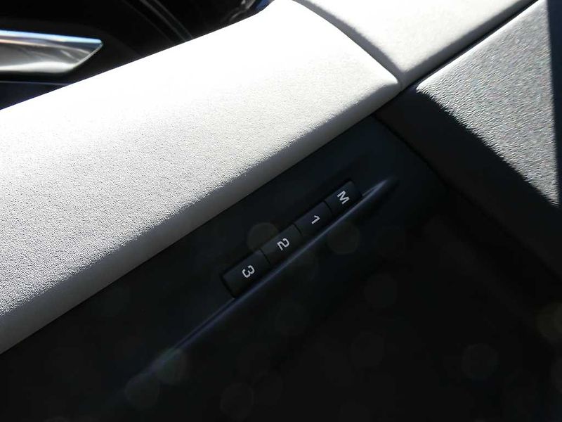 Land Rover Range Rover Evoque 1,5 S P270e - fotka 12 z 34