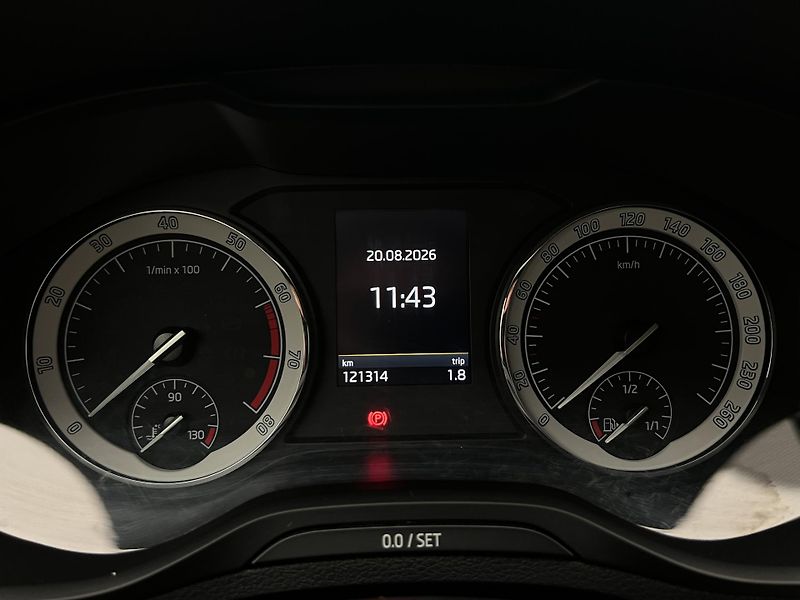 Škoda Karoq 1.5 TSI STYLE AUT CZ - fotka 22 z 44