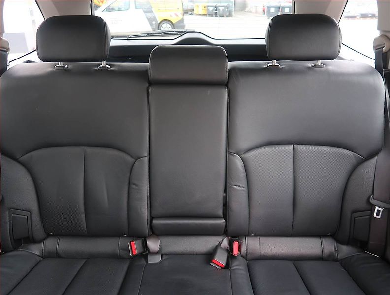 Subaru Outback (2012) 2.0 D, 4X4, Xenony, Tempomat - fotka 10 z 19