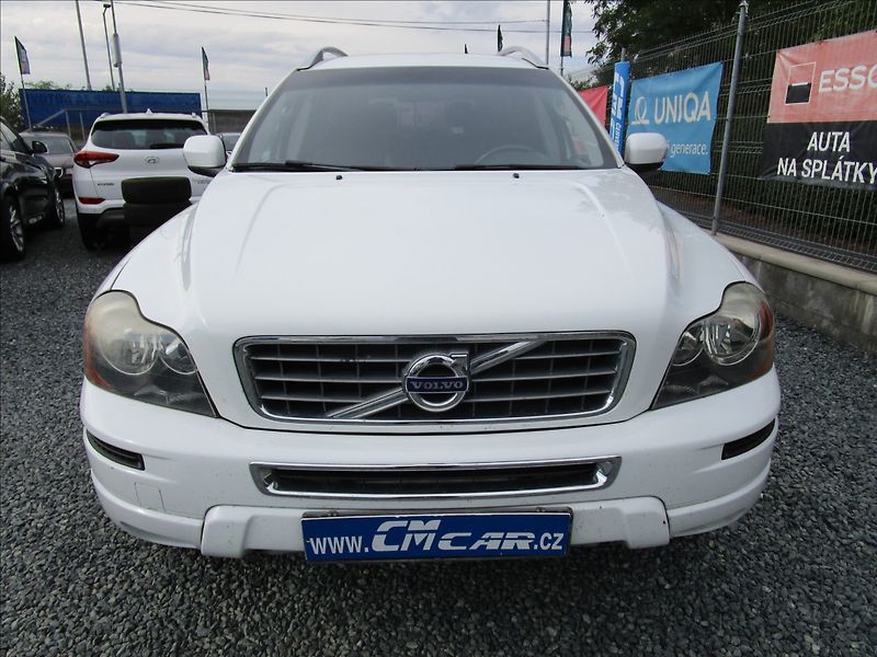 Volvo XC90 2.4 D5, AWD, automat, 7 míst - fotka 2 z 47