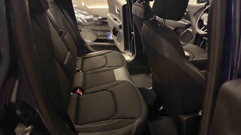 Jeep Renegade (2020) 1.3 T4 PHEV,4x4,50km dojezd - fotka 20 z 59