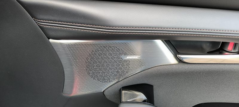 Mazda 3 (2022) Exclusive-line + BOSE - fotka 22 z 29