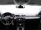 Škoda Superb 1,6 TDI Style 1.maj servis kn. - náhled 22