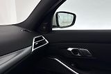 BMW Řada 3 330e xDrive - náhled 16