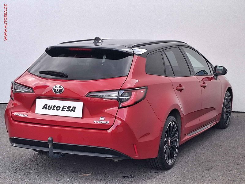 Toyota Corolla (2023) 1.8 Hybrid, 1.maj,ČR, AT - fotka 4 z 18