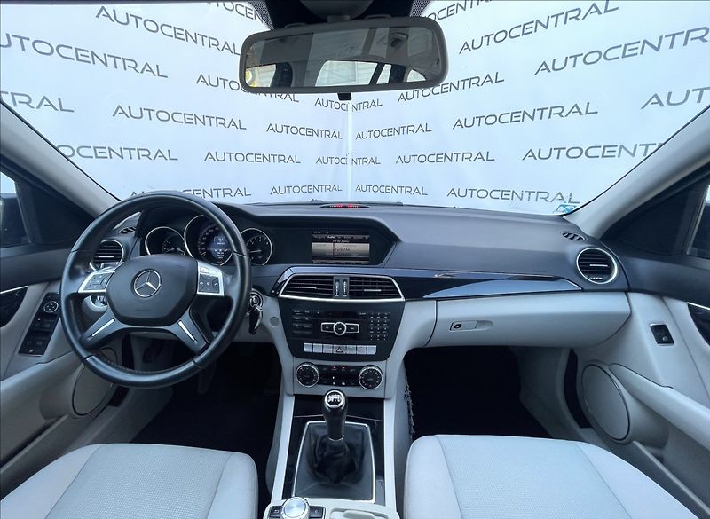 Mercedes-Benz Třídy C 2,2 CDi.120kw.STK 4/28.Tažné - fotka 15 z 19
