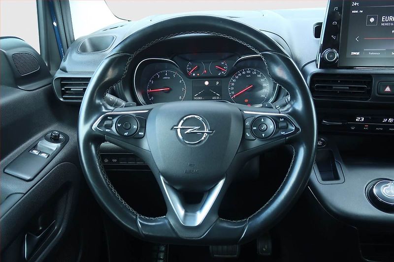 Opel Combo (2021) Edition 1.2 Turbo, 5Míst - fotka 17 z 24