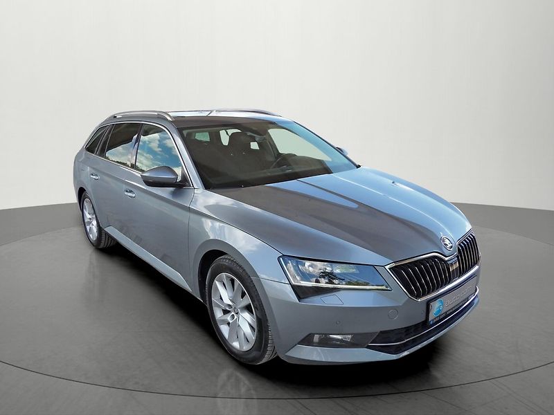Škoda Superb 2.0TDI Style Serviska Tažné We - fotka 6 z 39