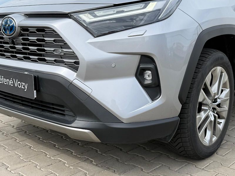 Toyota RAV4 2.5 HSD e-CVT AWD Executive Sk - fotka 29 z 30