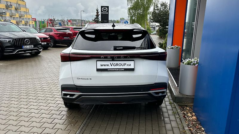 Omoda 5 (2025) 1.6 tGDI 108kW Premium - fotka 18 z 21