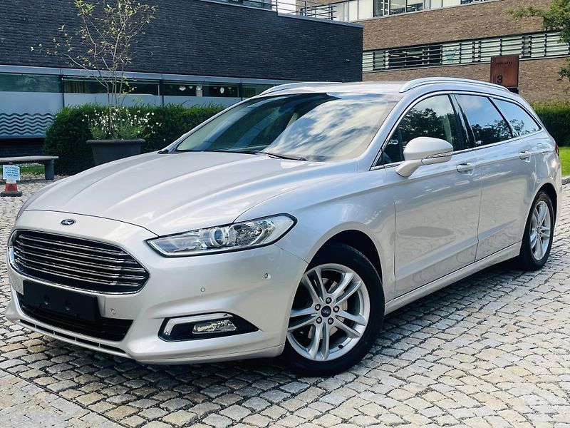 Ford Mondeo 2.0TDCi AUTOMAT SERVISKA TAŽNÉ - fotka 2 z 44