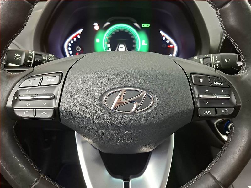 Hyundai i30 (2023) 1.5 T-GDI MHEV - fotka 19 z 20