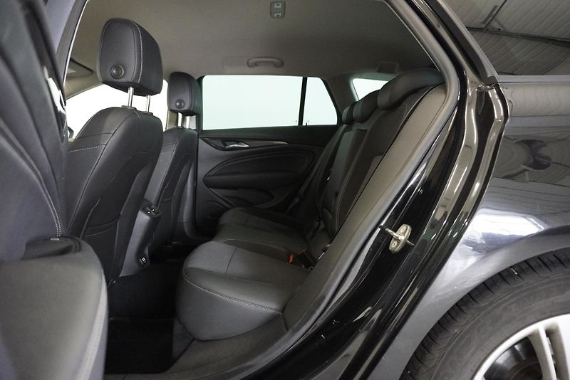 Opel Insignia 2,0 CDTI 125 kW SPORT AUTOMAT - fotka 13 z 29