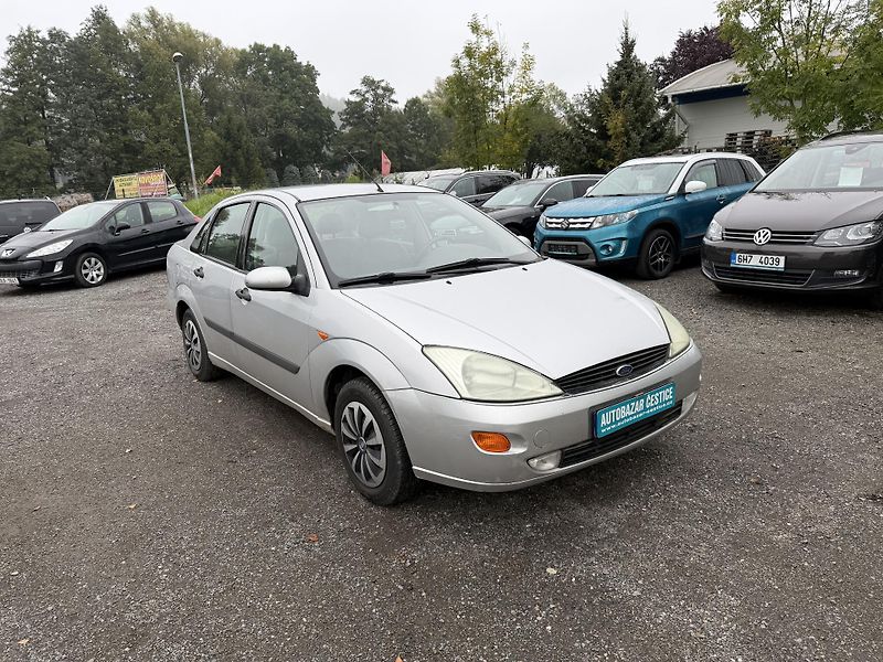 Ford Focus 1.8i - fotka 4 z 20