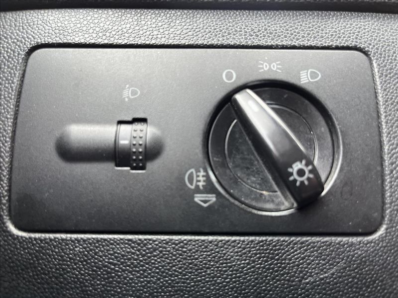 Škoda Fabia 1,4 TDi KLIMA STK 8/2026 - fotka 20 z 25
