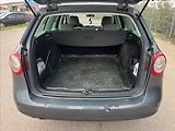 Volkswagen Passat 1,9 TDi KLIMA ROZVODY - náhled 30
