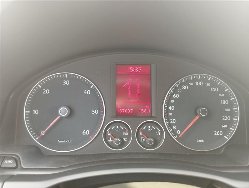 Volkswagen EOS 2,0 TDI 103KW - fotka 11 z 14