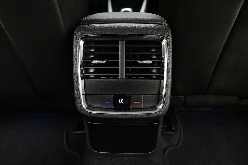 Škoda Octavia 1,5 TSI 110 kW DSG Style Záruk - fotka 22 z 32