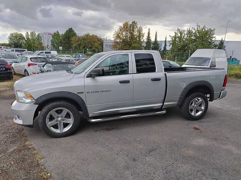 Dodge RAM (2012) 5,7HEMI,V8,4X4,ALU,TAŽNÝ - fotka 4 z 26