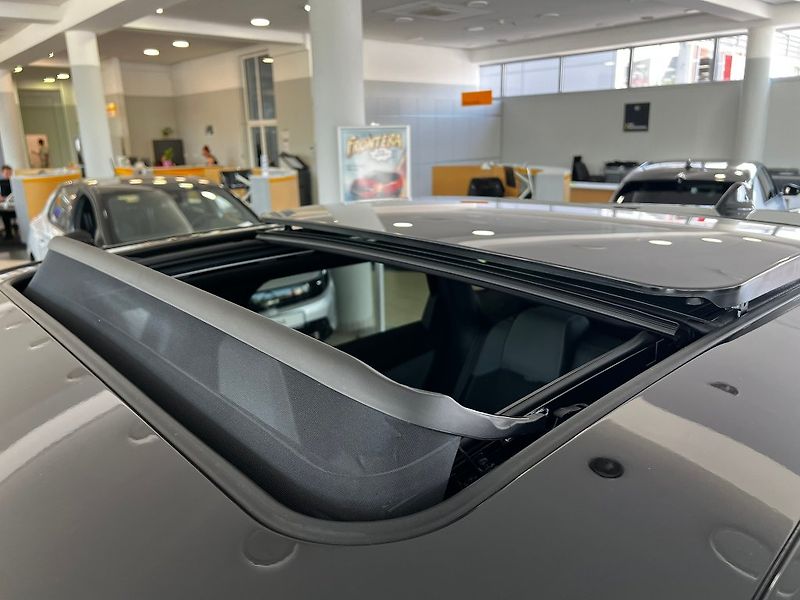 Opel Grandland GS Hybrid 1,2T 145k Automat+ZP - fotka 29 z 30