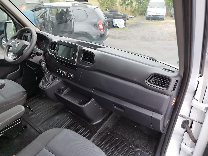 Renault Master (2020) 2,3DCI,132KW,6MÍST,LED,NAV,TAŽ - fotka 11 z 27