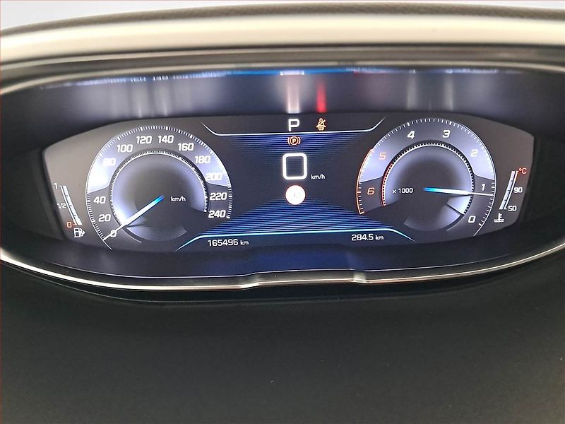 Peugeot 5008 (2019) 1.5 BlueHDi, Automat, 7 míst - fotka 11 z 20