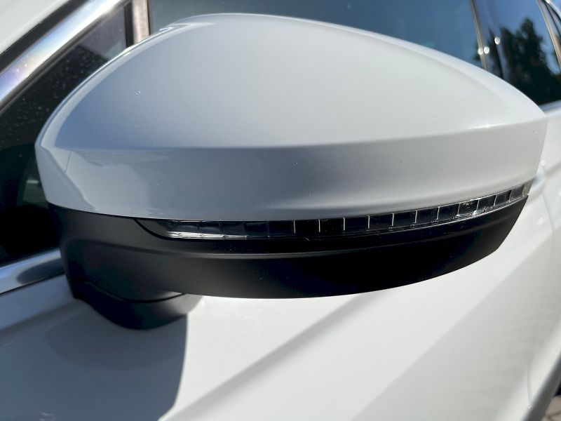 Volkswagen Tiguan (2019) 2.0 TSI DSG 4Motion - fotka 14 z 32