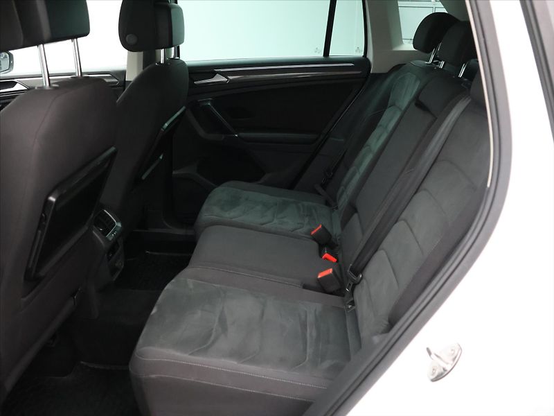 Volkswagen Tiguan 2,0 TDI 110kW DSG 4M Highline - fotka 14 z 31