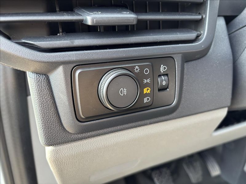 Ford Transit Custom 2,0 EcoBlue 100kW L1 - fotka 21 z 36