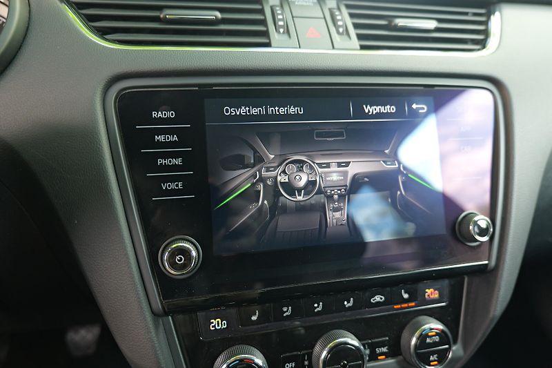 Škoda Octavia 1.4 TSI 110 kW Tažné CarPlay - fotka 28 z 31