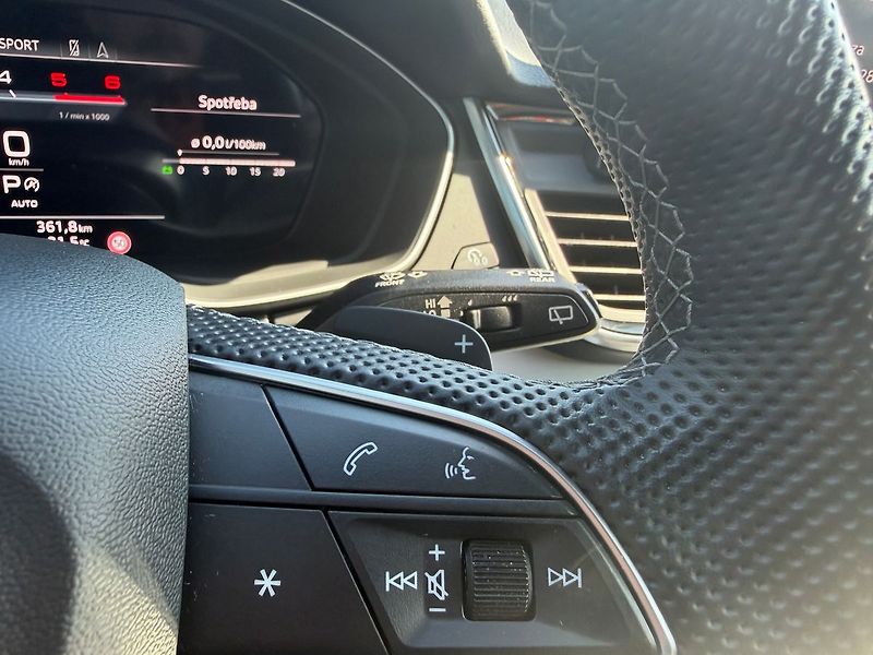 Audi Q5 S-line  2.0TDI 150kW Quattro S - fotka 8 z 23
