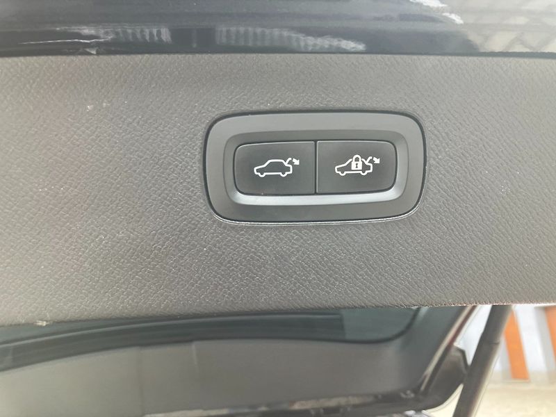 Volvo XC90 (2022) B5 AWD DIESEL INSCRIPTION AUT - fotka 22 z 42
