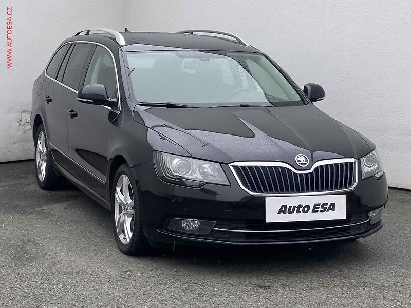 Škoda Superb (2014) 2.0 TDI, Navi, bixen - fotografie inzerátu