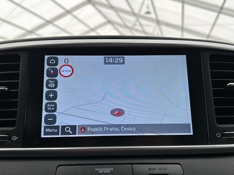 Kia Sportage 2.0 CRDi 4x4 PREMIUM (2019) - fotka 9 z 27