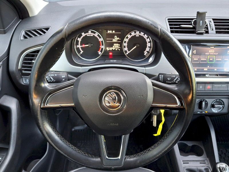 Škoda Fabia (2018) Combi Ambition 1,0TSi 70kW - fotka 16 z 29