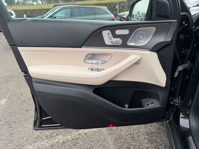 Mercedes-Benz GLE 400d 4MATIC - fotka 22 z 29