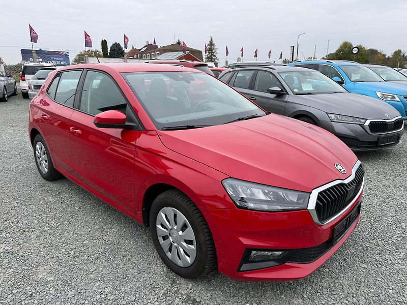 Škoda Fabia 1.0 MPI SELECTION - fotka 1 z 13