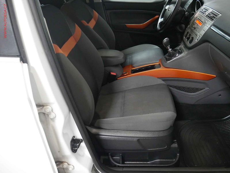 Ford Kuga (2009) 2.0 TDCI 4x4, ČR, STK2/28 - fotka 12 z 17
