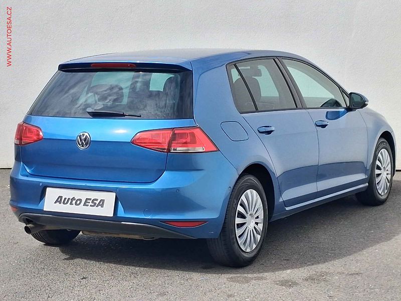 Volkswagen Golf (2014) 1.6 TDi, autoAC - fotka 4 z 17